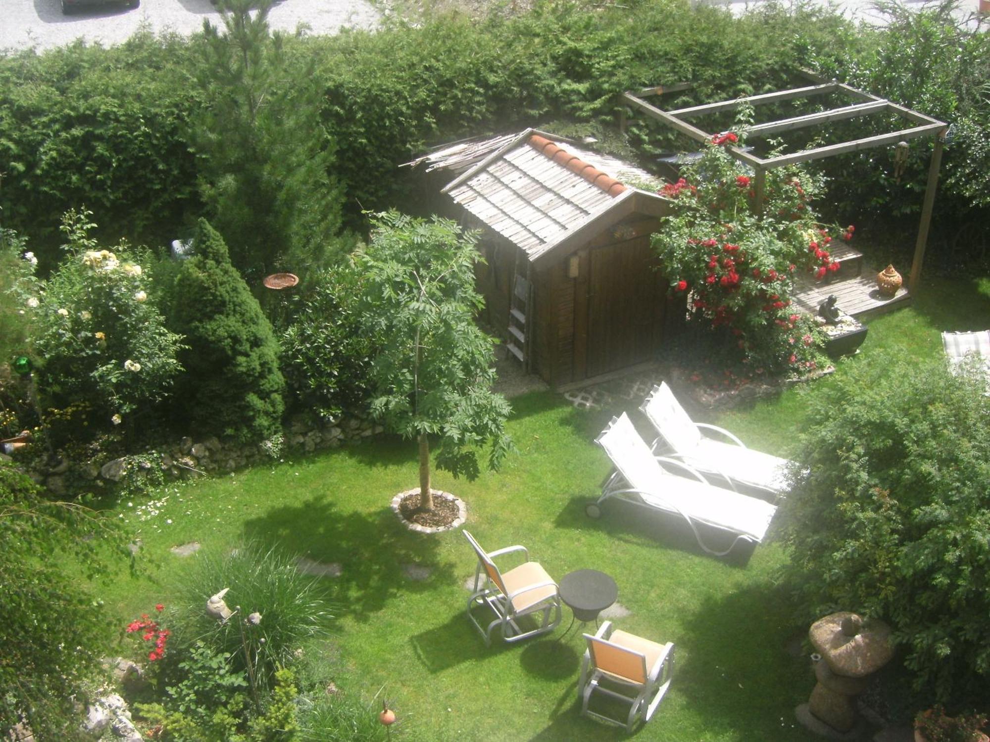 Pension Garni Gerhard Oetz Exterior photo
