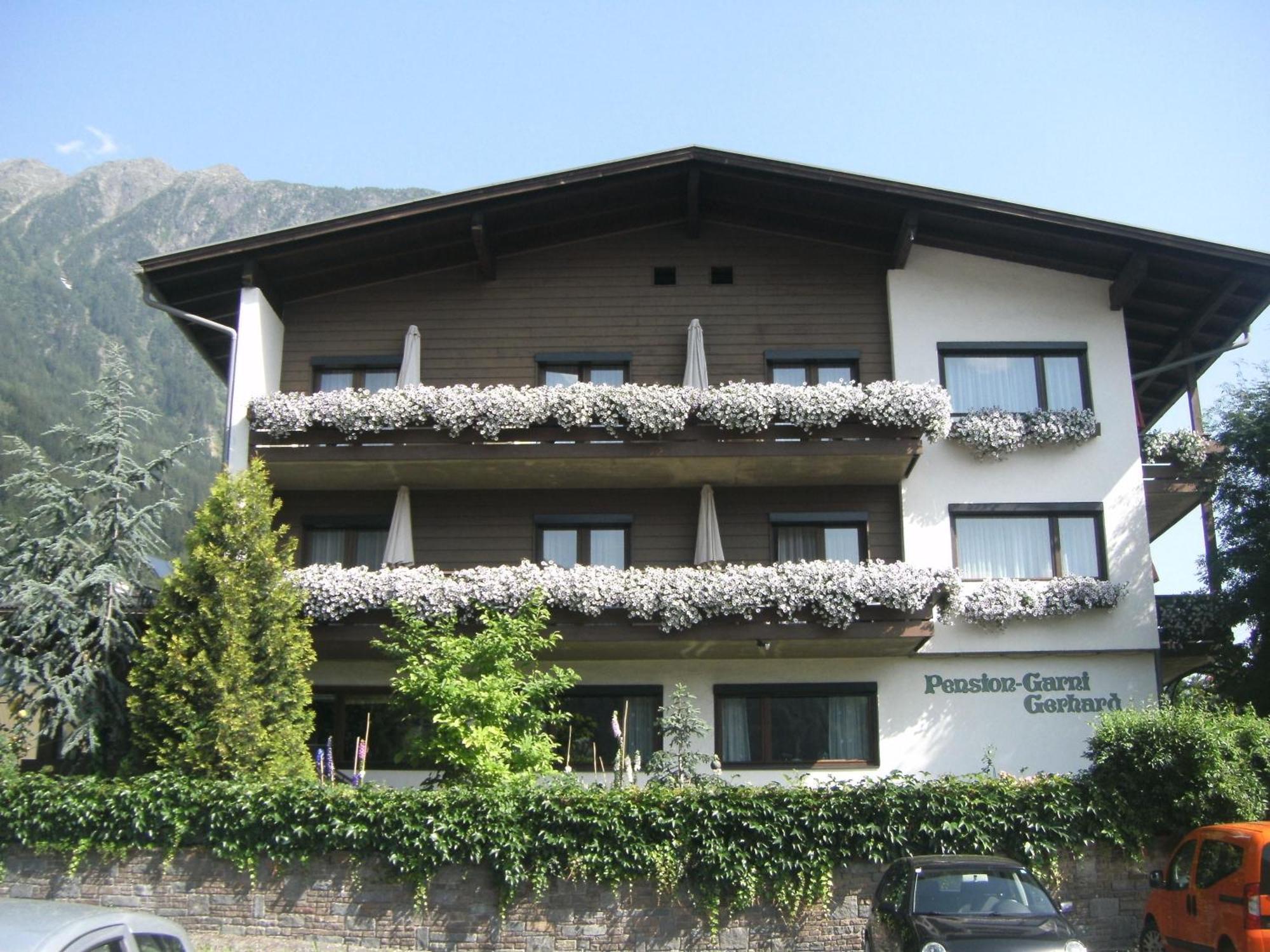 Pension Garni Gerhard Oetz Exterior photo