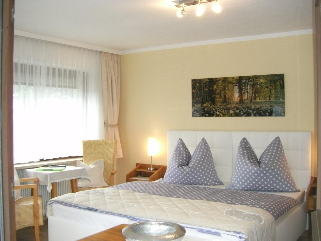 Pension Garni Gerhard Oetz Exterior photo